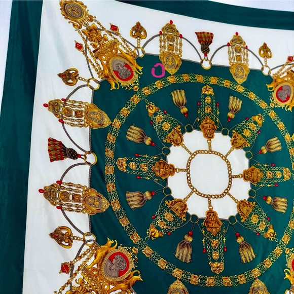 Hermes Authentic 100% Silk Large Scarf Gold Emerald Green 35”x35” - Picture 11 of 11